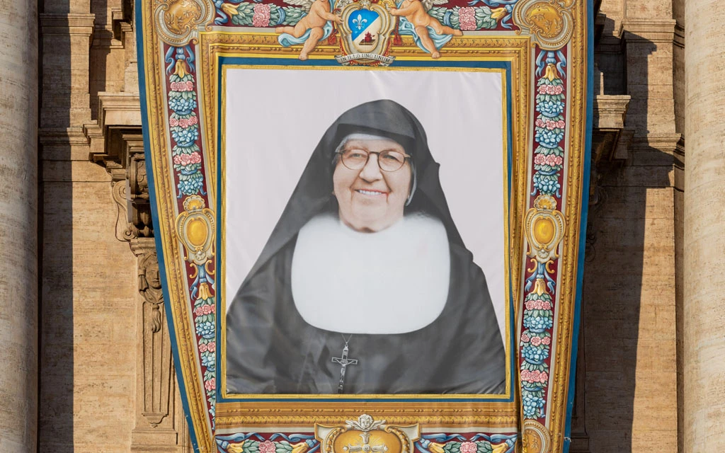 El retrato oficial de Santa María Troncatti en la Basílica de San Pedro el 19 de octubre.?w=200&h=150