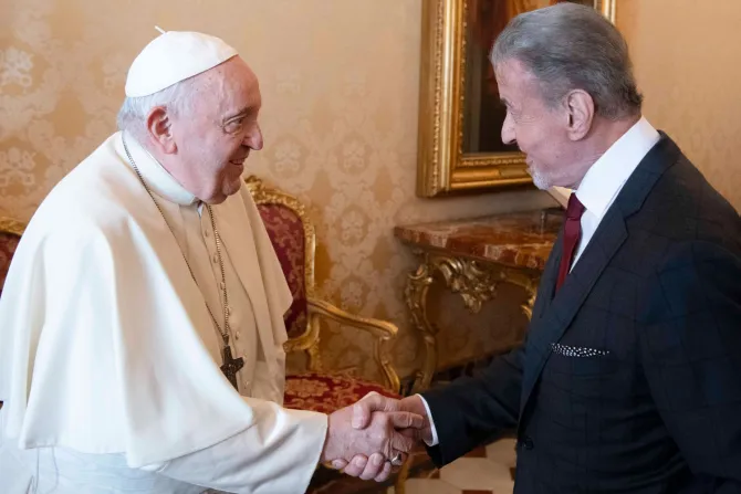 El Papa Francisco recibe al actor Sylvester Stallone