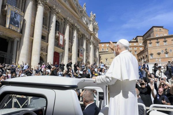 El Papa canonizó juntos a Acutis y Frassati. Crédito: Vatican Media