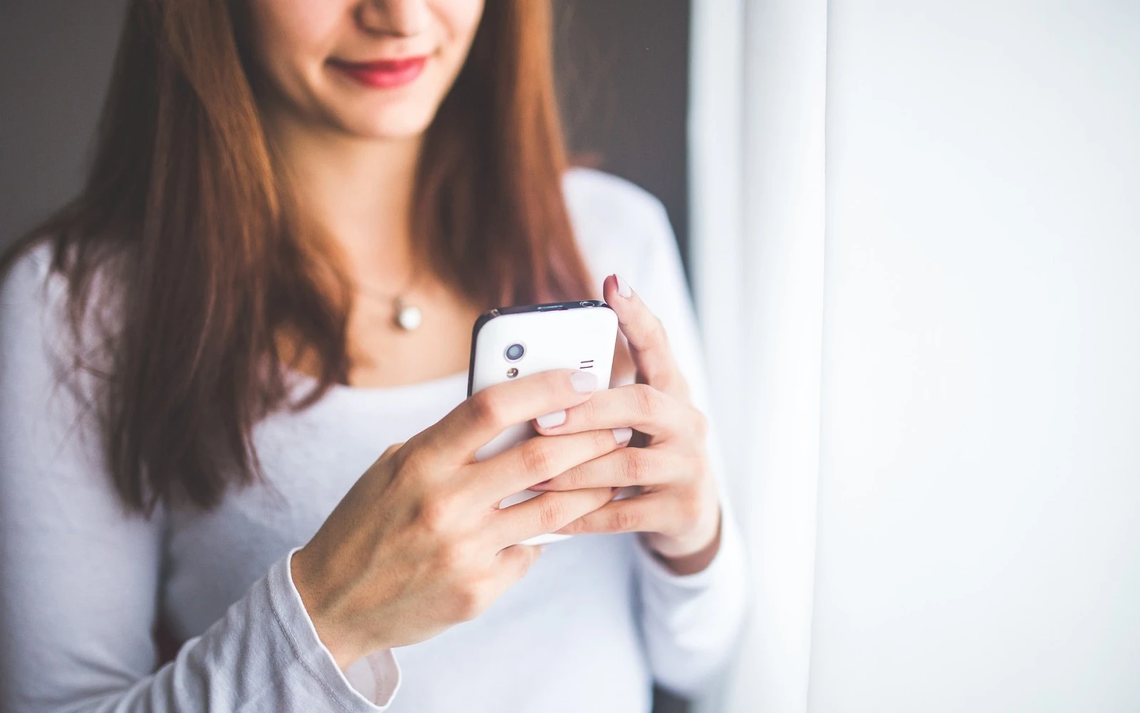 Imagen referencial teléfono, llamada?w=200&h=150