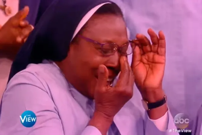 VIDEO VIRAL: Programa de TV hace llorar a monjas de Harlem con sorpresa 