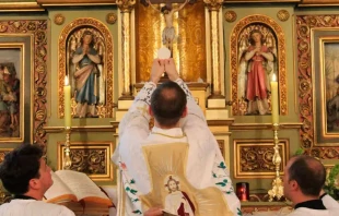 Foto de una Misa tradicional o Misa tridentina en latu00edn. Cru00e9dito: Servus Tuus (CC BY-SA 3.0) 