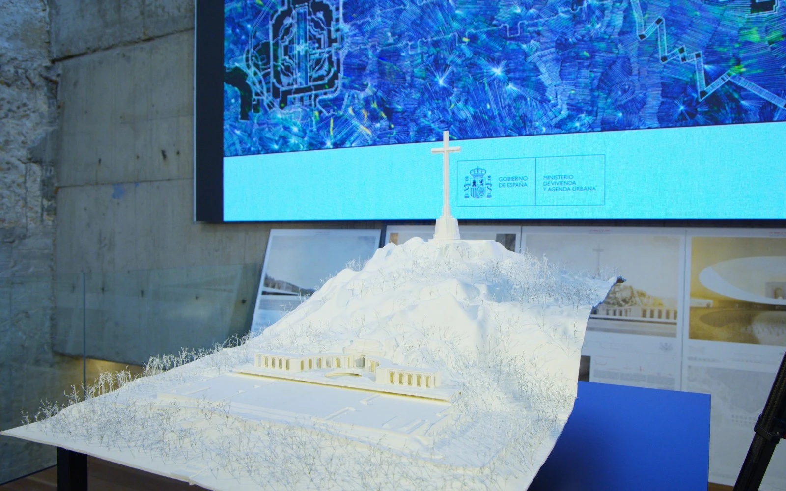 Maqueta del proyecto ganador del concurso para "resignificar" el Valle de los Caídos.?w=200&h=150