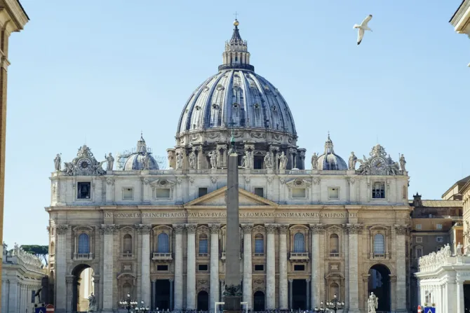 Vaticano cenizas difuntos 12122023