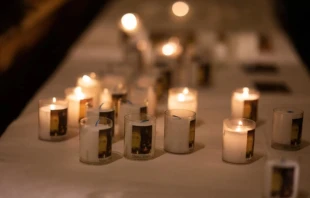 Luces de velas en la Basílica de Fourvière, en Lyon, Francia, el 8 de diciembre de 2022. Crédito: Diócesis de Lyon