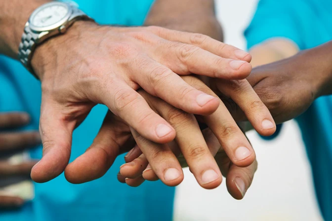 Venezuela: Lanzan campaña Compartir a favor de niños y ancianos afectados por migración