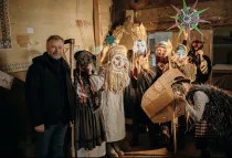 Tradicional "vertep", representación teatral del nacimiento del Señor en Ucrania.