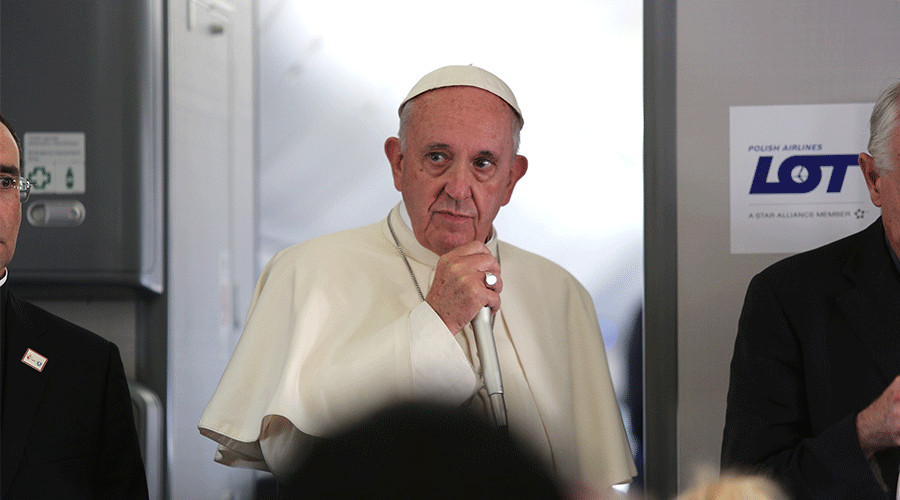 Papa Francisco en el avión de regreso de Cracovia a Roma / Foto: Alan Holdren (ACI Prensa)?w=200&h=150