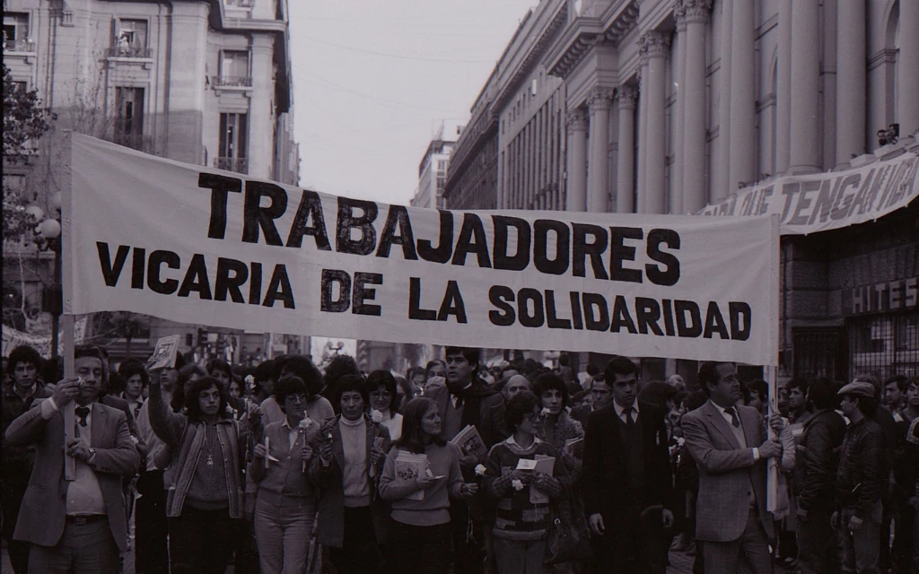 Manifestación de la Vicaría de la Solidaridad en 1983?w=200&h=150