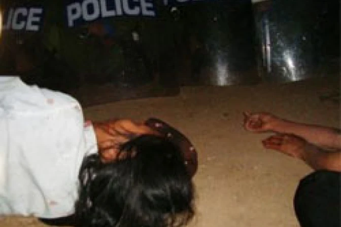 Arquidiócesis condena brutal ataque de policía contra católicos en Vietnam