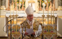 El Cardenal Vincent Nichols (en la foto celebrando una Misa en 2021) condenó en una declaración del 8 de agosto de 2025 los planes de Israel para tomar el control de la ciudad de Gaza.