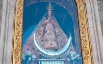 Imagen de la Virgen de la Puerta en Otuzco (Perú).