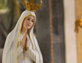 ¿Por qué la Virgen de Fátima pidió a los tres pastorcitos rezar el Rosario?