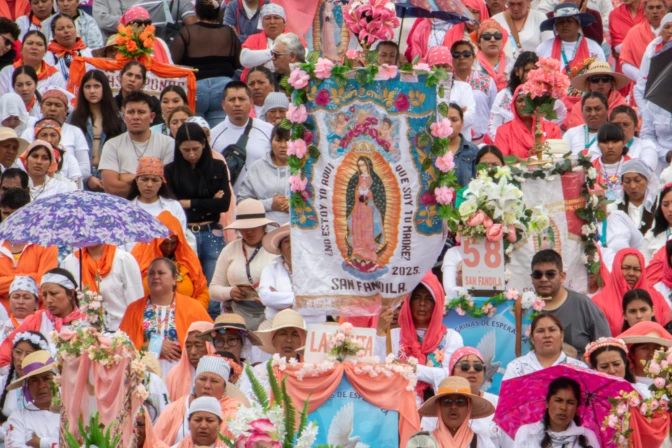 Convocan a procesión con imágenes de la Virgen María en Catedral de la Ciudad de México