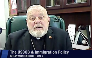 El Arzobispo de Miami, Mons. Thomas Wenski, forma parte del Comité de Migración de la Conferencia de Obispos Católicos de Estados Unidos. Crédito: “The World Over with Raymond Arroyo”/Captura de pantalla de EWTN News.