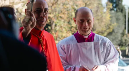 El Cardenal Víctor "Tucho" Fernández toma posesión de su título cardenalicio en Roma
