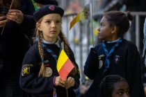 Imagen referencial de dos niñas scouts