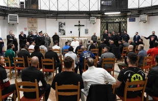 El Papa Francisco en su visita a la cárcel de Regina Coeli este Jueves Santo Crédito: Vatican Media