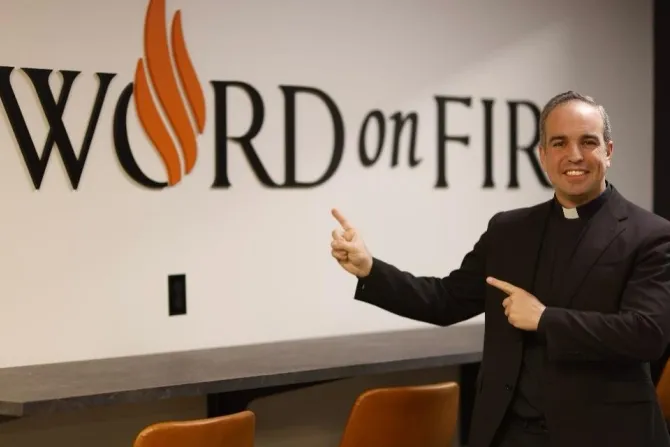 El misionero español Ignacio Amorós, en los estudios del Instituto  Word on Fire.