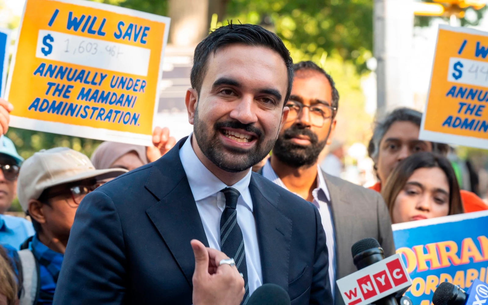 Zohran Mamdani, actual alcalde de la ciudad de Nueva York, en el distrito de Queens el 6 de octubre de 2025 durante la campaña electoral.?w=200&h=150